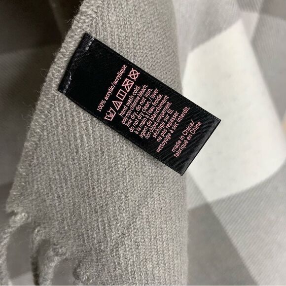 Victorias secret woven long scarf fringe checkered white gray VS - Picture 6 of 8